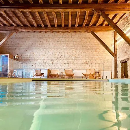 Hotel Le Domaine De Mestré, The Originals Relais 3*