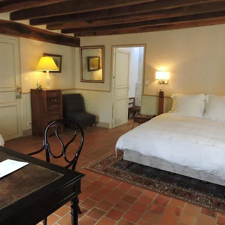 Отель Le Domaine De Mestre, The Originals Relais 3*