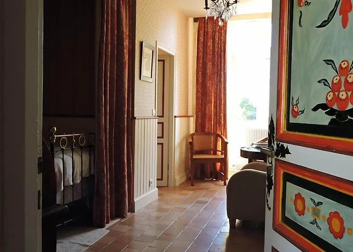 Hotel Le Domaine De Mestre, The Originals Relais