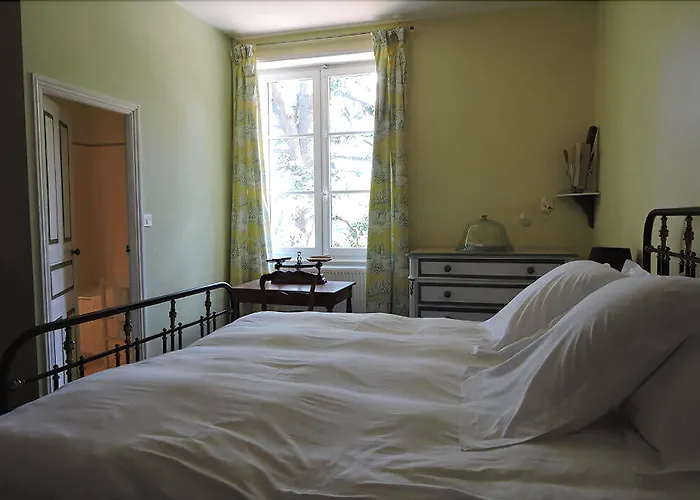 Hotel Le Domaine De Mestre, The Originals Relais 3*