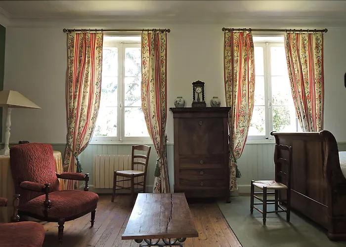 Hotel Le Domaine De Mestre, The Originals Relais