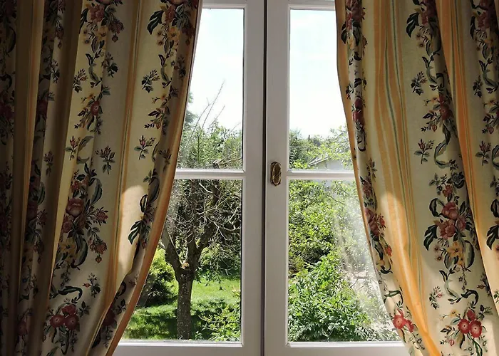 Hotel Le Domaine De Mestre, The Originals Relais 3*