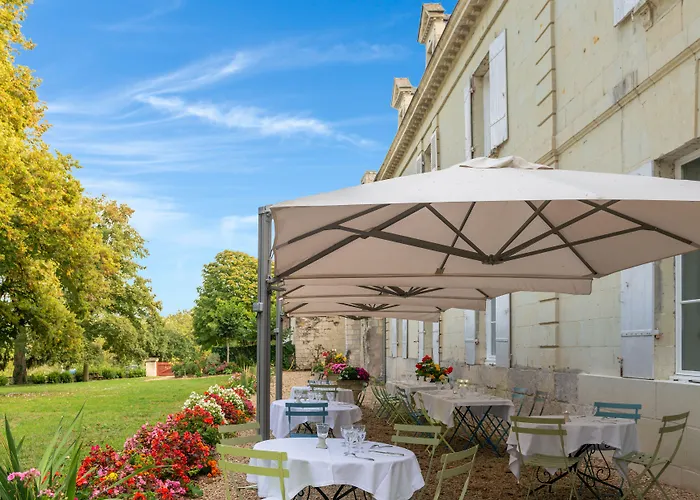 Hotel Le Domaine De Mestre, The Originals Relais Fontevrault-l'Abbaye